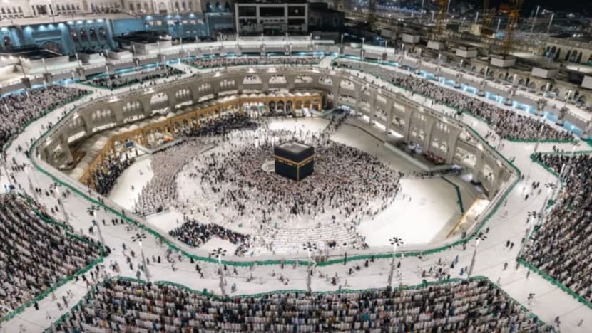 Saudi arah khutbah, solat Jumaat dipendekkan dek cuaca panas melampau