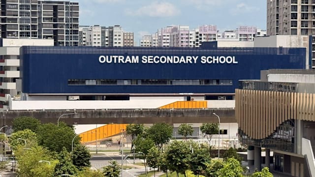 孩子遭中学同学打至牙崩流血 家长批学校处理方式 校方作出回应