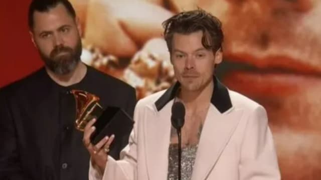 Harry Styles夺葛莱美大奖　Taylor Swift台下为前任鼓掌