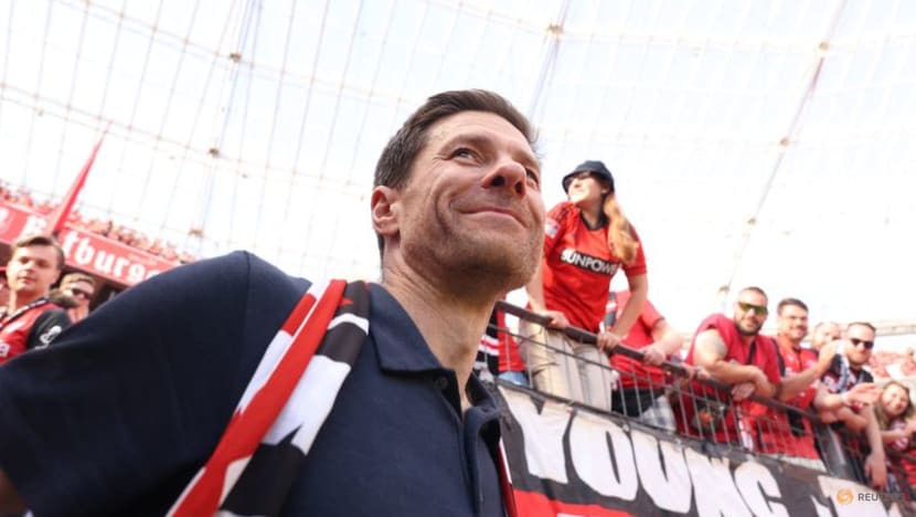 Leverkusen draw 2-2 at Mainz to hand departing coach Alonso another record Leverkusen draw 2-2 at Mainz to hand departing coach Alonso another record