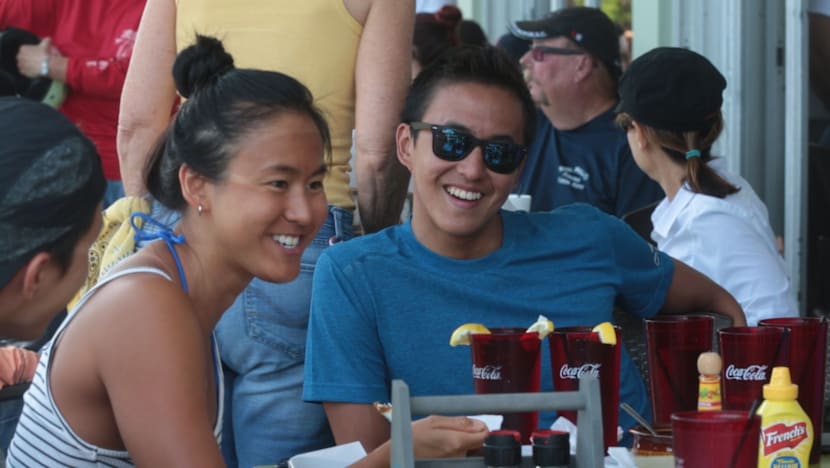 Swimmer Quah Ting Wen defends brother for Rio Olympics media snub