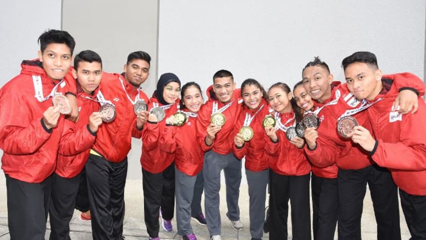 Pesilat S'pura cemerlang: Menang 6 pingat - termasuk 3 emas - di hari pertama Kejohanan Pencak Silat Sedunia Pesilat S'pura cemerlang: Menang 6 pingat - termasuk 3 emas - di hari pertama Kejohanan Pencak Silat Sedunia