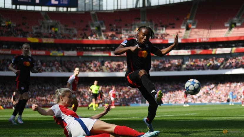 Lyon edge Arsenal 2-1 in first leg of women's Champions League semis