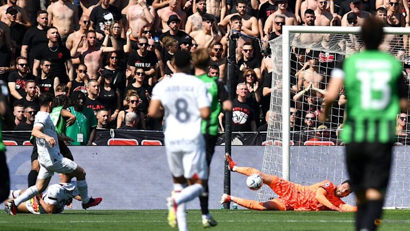 Milan held to 2-2 home draw by Sassuolo after late Lauriente equaliser