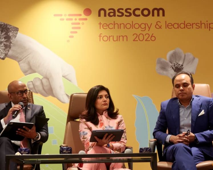 India IT industry surpasses $300 billion amid AI‑driven challenges, openings