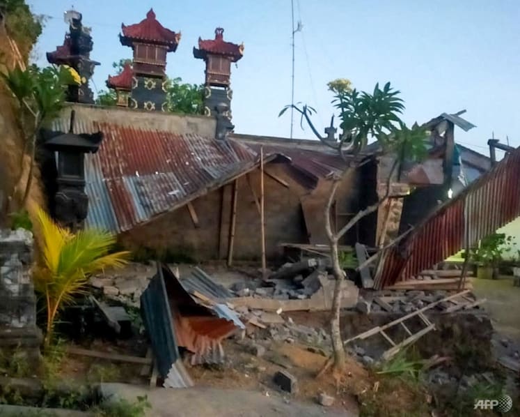 Moderate earthquake rocks Bali, killing at least 3 