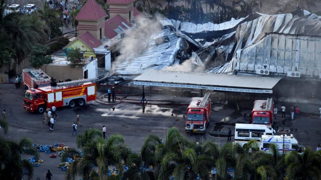 印度儿童游乐设施发生大火 至少24人死亡
