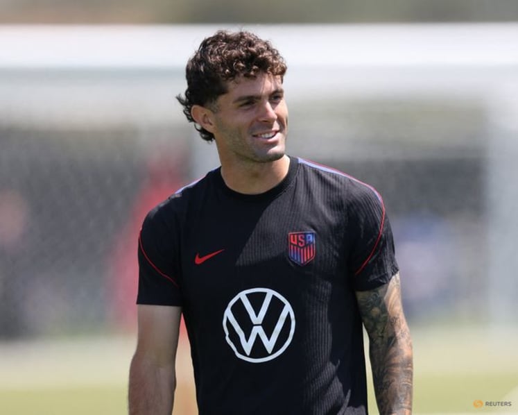 Pulisic says calf injury improving, hopes to return for US against Turkey