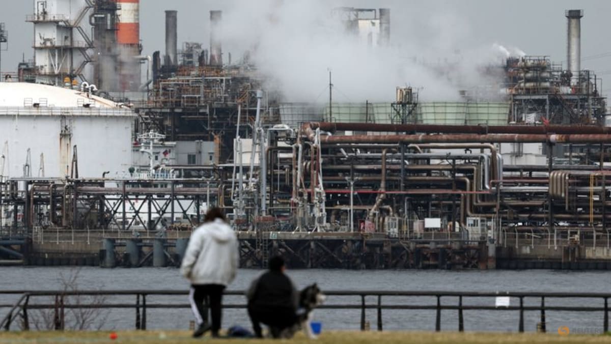 Japan refinery runs climb to over 70% on alternative supply, stockpile releases