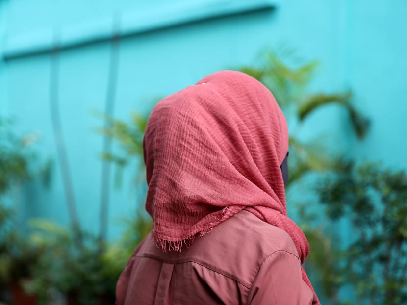 Prime Minister Lee Hsien Loong and Singapore's Mufti Nazirudin Mohd Nasir exchanged letters over the issue of nurses wearing the tudung or headscarf at work. Prime Minister Lee Hsien Loong and Singapore's Mufti Nazirudin Mohd Nasir exchanged letters over the issue of nurses wearing the tudung or headscarf at work.