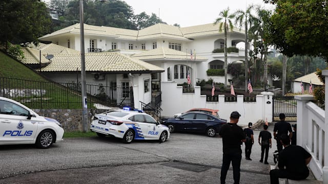 马国警方料纳吉明天返家 开始居家服刑