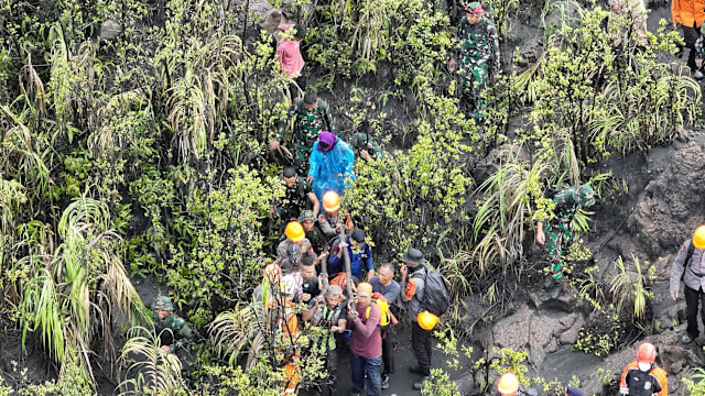 一文看懂：印尼火山喷发事故三人遇难 搜救行动正式结束 