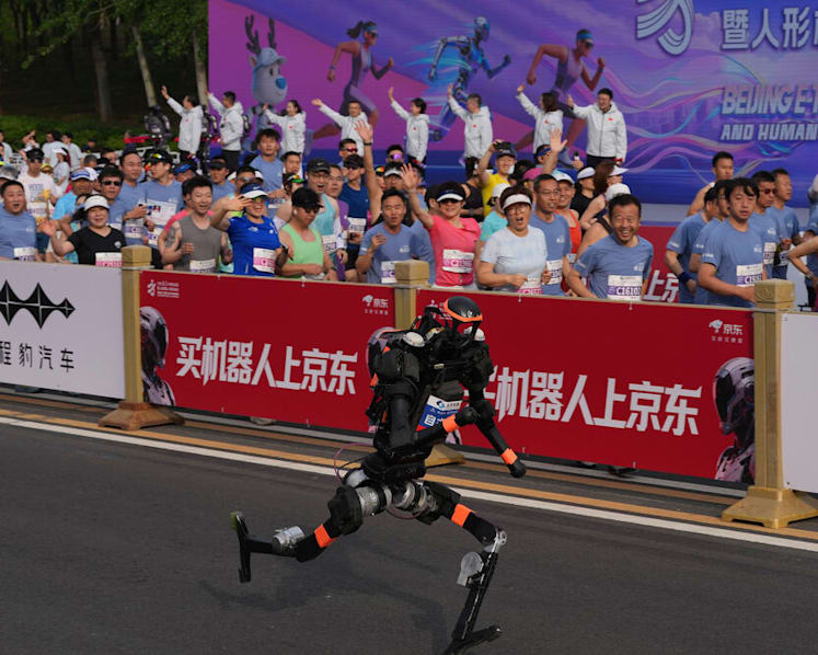 Commentary: Can robots achieve true sporting greatness?