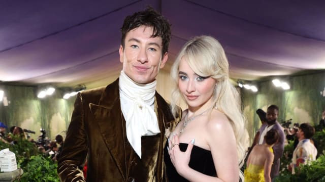 Sabrina Carpenter情路坎坷，被爆与交往1年多的男友分手！