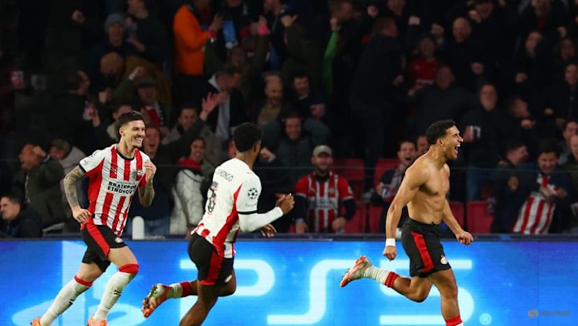 PSV come from behind to hand Napoli six of the best