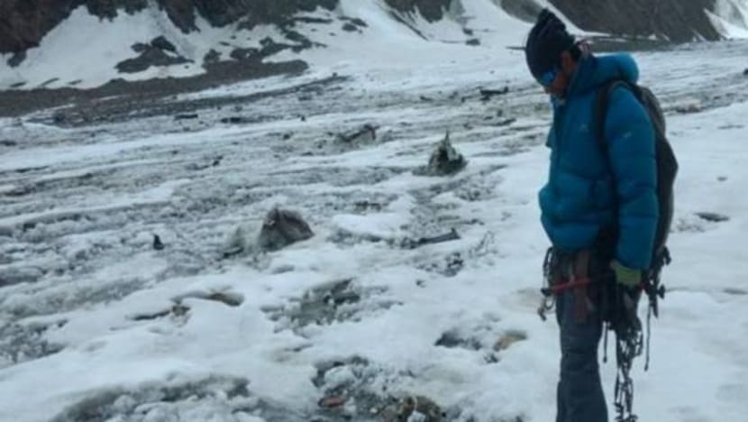 Misteri tangan terjuntai dari ais terbongkar 50 tahun kemudian