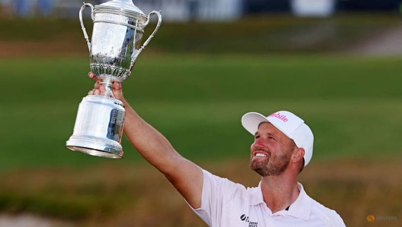 Clark holds on for wire-to-wire US Open win