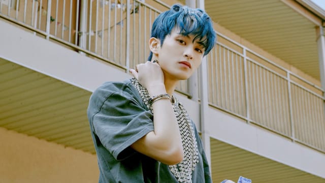 NCT Mark花絮视频疑“对成员比中指”　掀两派战翻