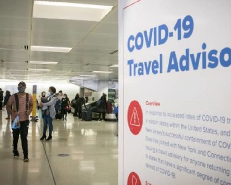 Many Americans flying for Thanksgiving holiday despite CDC pleas