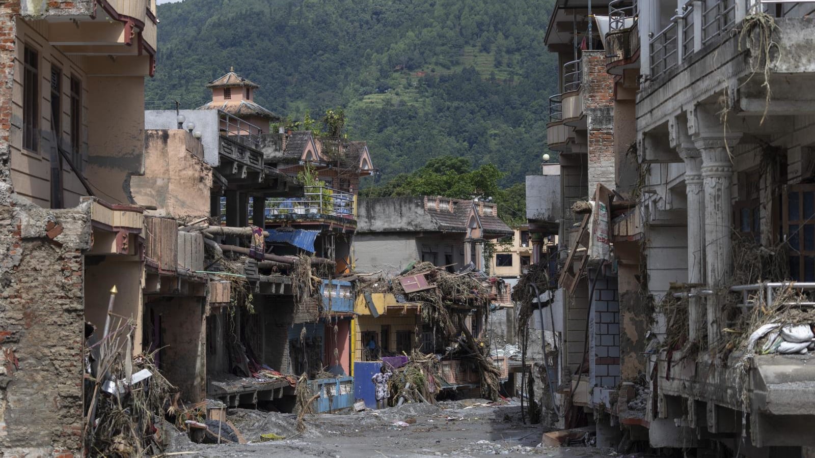 Korban tewas banjir bandang Nepal-Tibet hampir 400 orang, 1.400 lainnya masih hilang