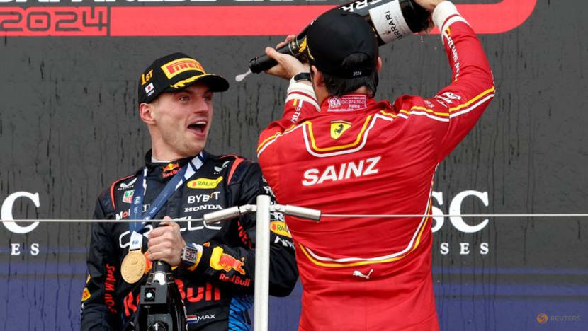 Verstappen returns to winning ways to lead Red Bull 1-2 in Japan Verstappen returns to winning ways to lead Red Bull 1-2 in Japan