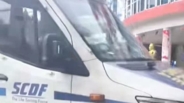 育英中学学生出现攻击性行为被送院 身上搜出电子烟