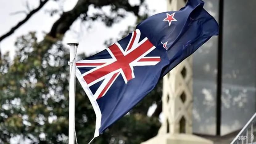 Pegawai tinggi tentera New Zealand sorokkan kamera intip dalam bilik air