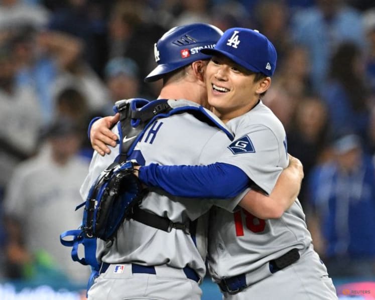 Baseball-Yamamoto goes the distance, gets Dodgers back on track in World Series