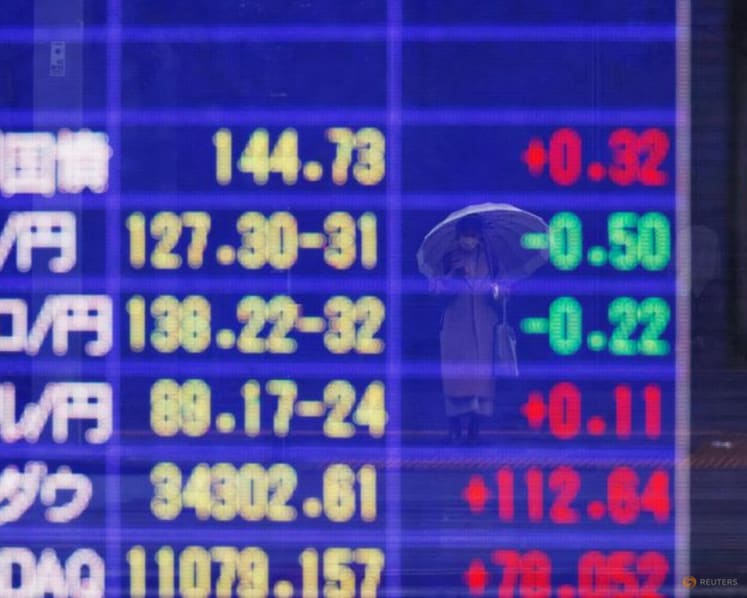 Foreign money spurs wilder twists in Japan's sedate bond yield curve