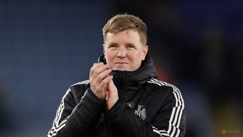 Newcastle dedicate win over Man United to ailing Howe