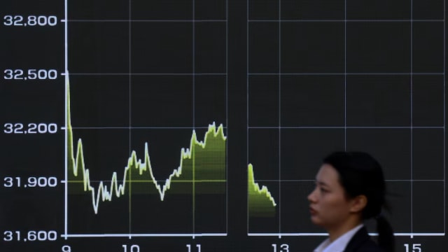 特朗普对等关税生效引发金融市场抛售潮 各国纷纷出手稳定经济