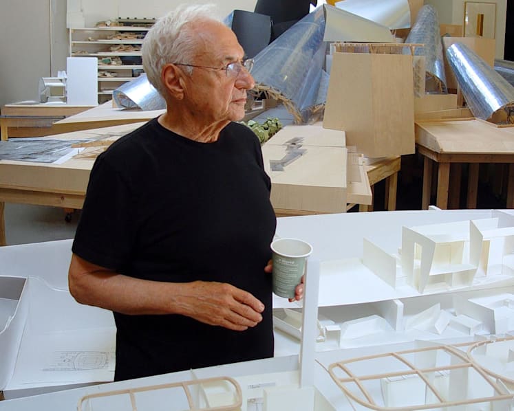 A guide to Frank Gehry’s world: 9 landmark buildings, from Paris to Panama