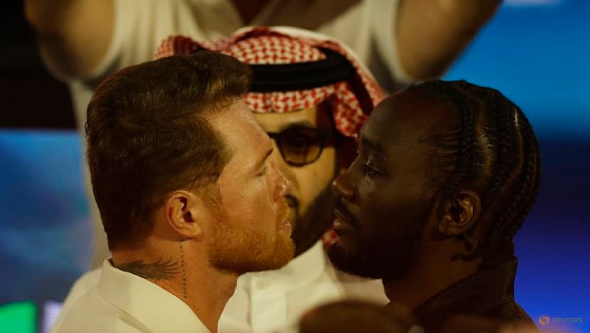 Canelo promises 'a great victory for Mexico' when he battles Crawford