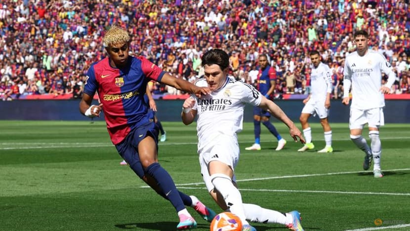 Barcelona edge closer to title with thrilling 4-3 win over Real Madrid Barcelona edge closer to title with thrilling 4-3 win over Real Madrid