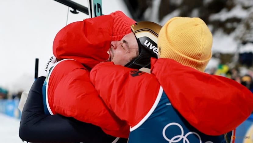 Ski Jumping-Germany's Raimund soars to gold, Slovenia's Prevc falls short