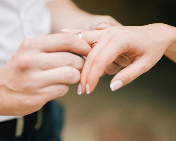 Saddled with S$100,000 gambling debts, 27-year-old Singaporean got paid for sham marriage with foreigner, now faces jail time