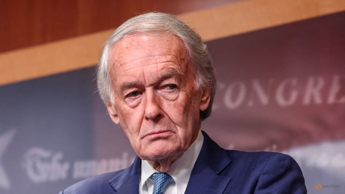 Democratic senator wants TikTok US JV, Oracle to answer questions on platform safeguards