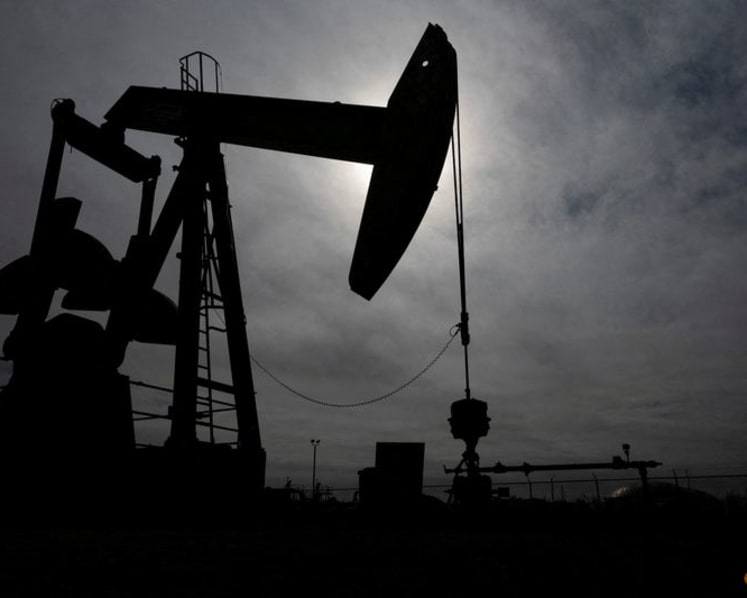 Oil drops as Trump cancels planned strikes against Iran