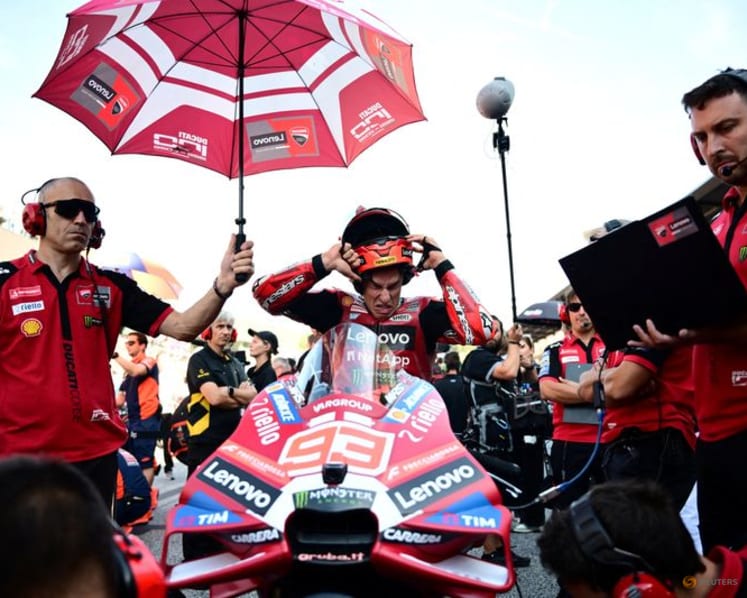 Marquez wins Japanese GP sprint to close in on Martin