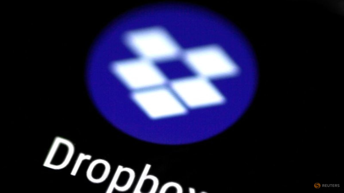 Dropbox plans 9% workforce cut, technology chief to exit - WNWN-FM