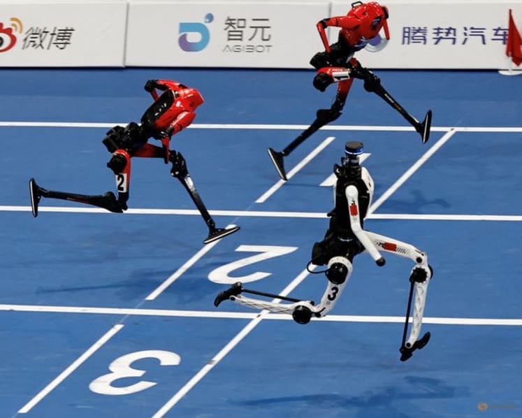 Chinese humanoid robot sets new 100m sprint record at Beijing Games
