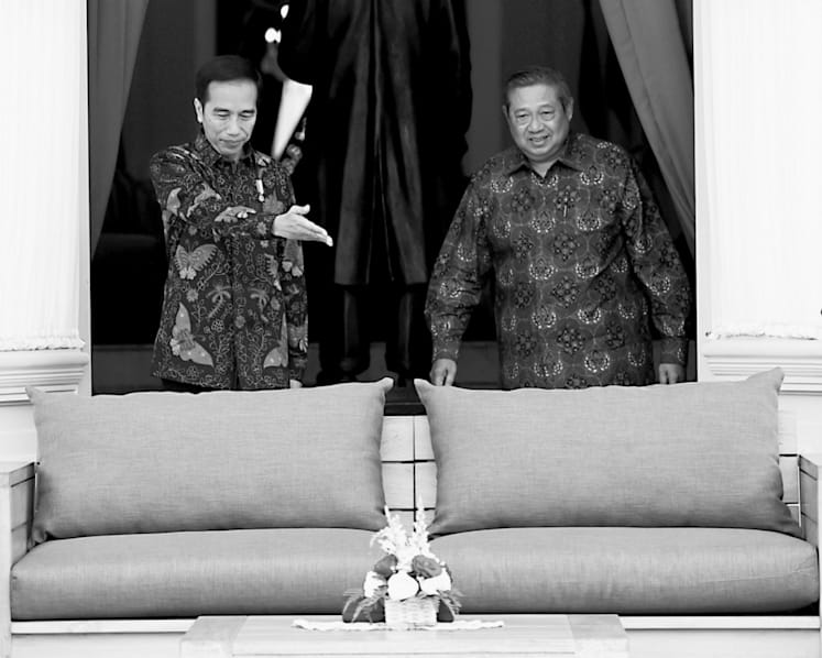 For Jokowi, the police and military a balancing act