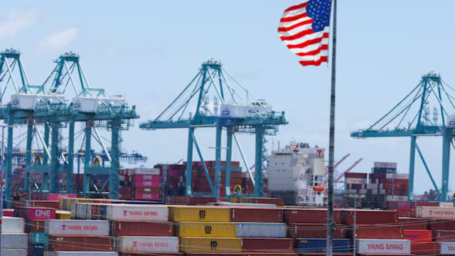 特朗普加征关税 去年美国商品贸易逆差仍创新高