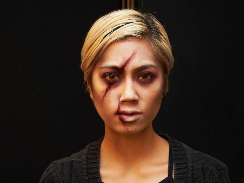 The Only Halloween Make-Up Tutorial You’ll Need (It Only Takes 15 Minutes!)