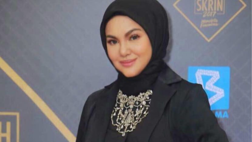 Anak angkat perempuan penawar hati baru Umie Aida Anak angkat perempuan penawar hati baru Umie Aida