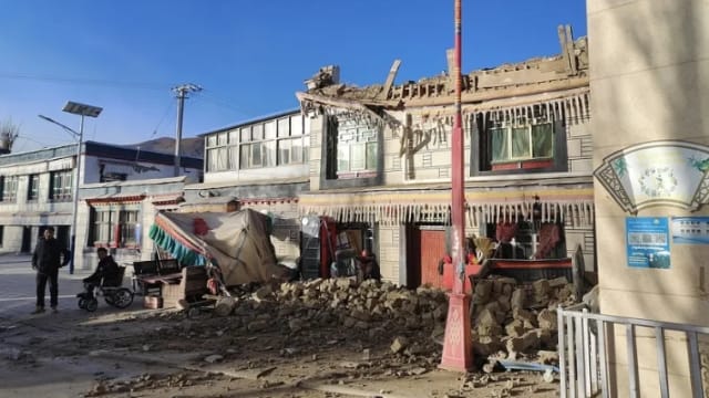 西藏日喀则市6.8级浅层地震 死亡人数增加到53人