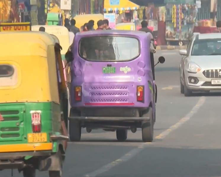 India’s capital Delhi faces infrastructure, cost issues in transport sector’s green transition