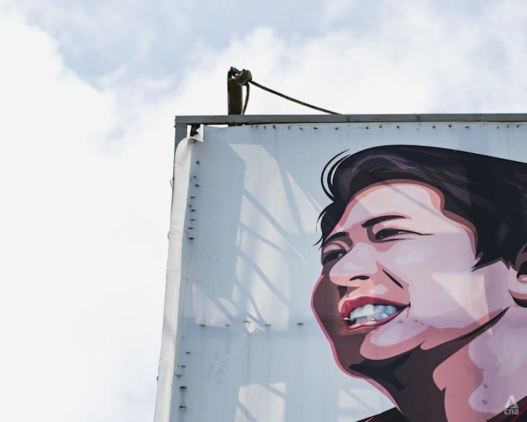 Philippine presidential race: Family legacy a double-edged sword for Bongbong Marcos