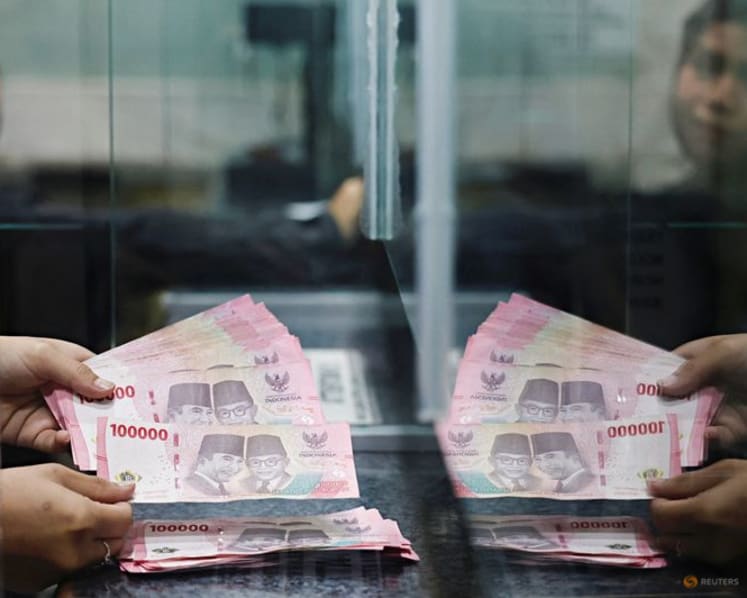 Indonesia raises rates in surprise move to prop up sinking rupiah