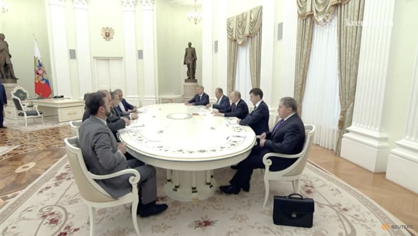 Putin tells Iranian foreign minister there was no justification for US attack Putin tells Iranian foreign minister there was no justification for US attack